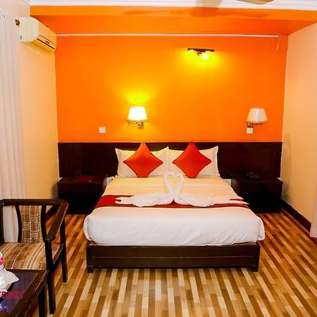 Hotel Panorama Pokhara Bagian luar foto
