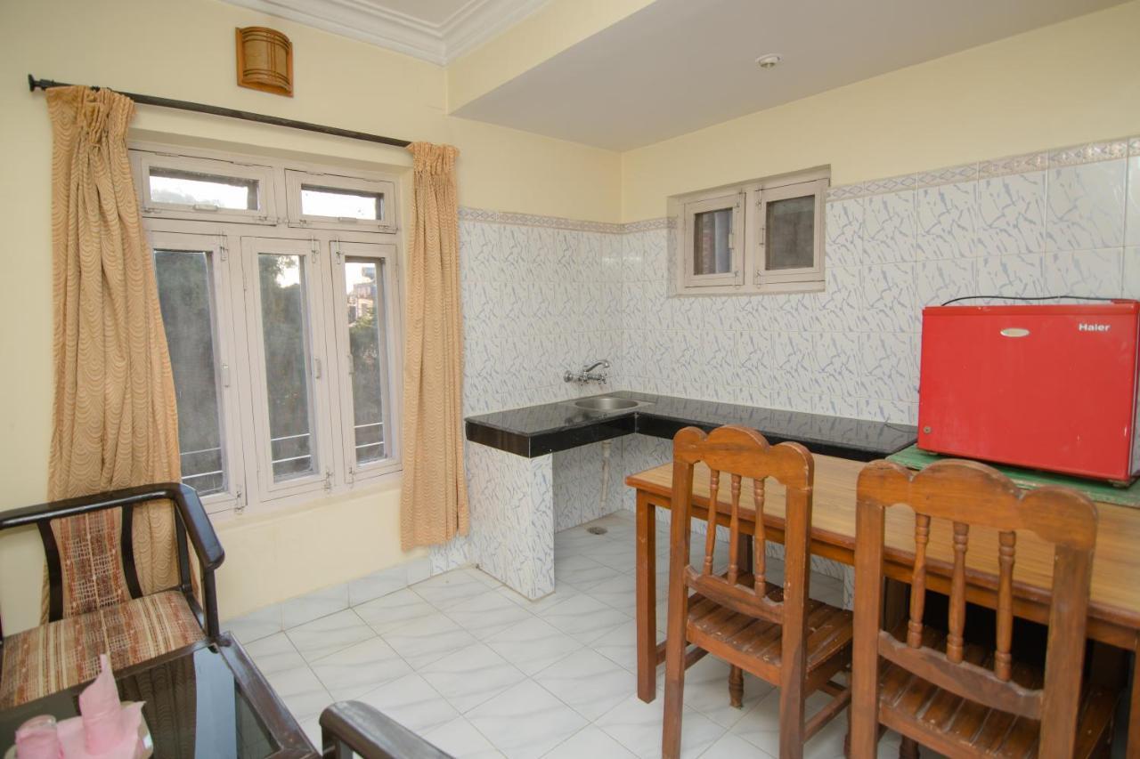Hotel Panorama Pokhara Bagian luar foto